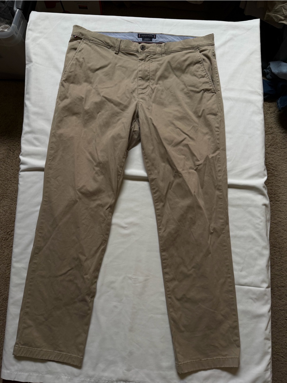 Tommy Hilfiger Men's Tan Stretch Chinos